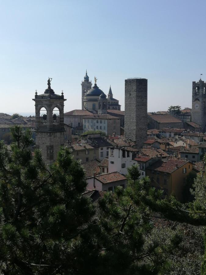 B&B Sotto Le Mura Bergamo Buitenkant foto